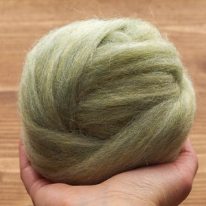 Wool Roving Supply for Needle Felting, Sage Green, Spring Green, Wet Felting, Spinning, Dyed Felting Wool, Light Green, Fiber Art Supplies
