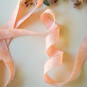 Peachy Pink Scalloped Floral Trim 1” Vintage Designer Ribbon for Bows Slow Stitching Ribbon Decor, Sewing Embellishments for Junk Journaling