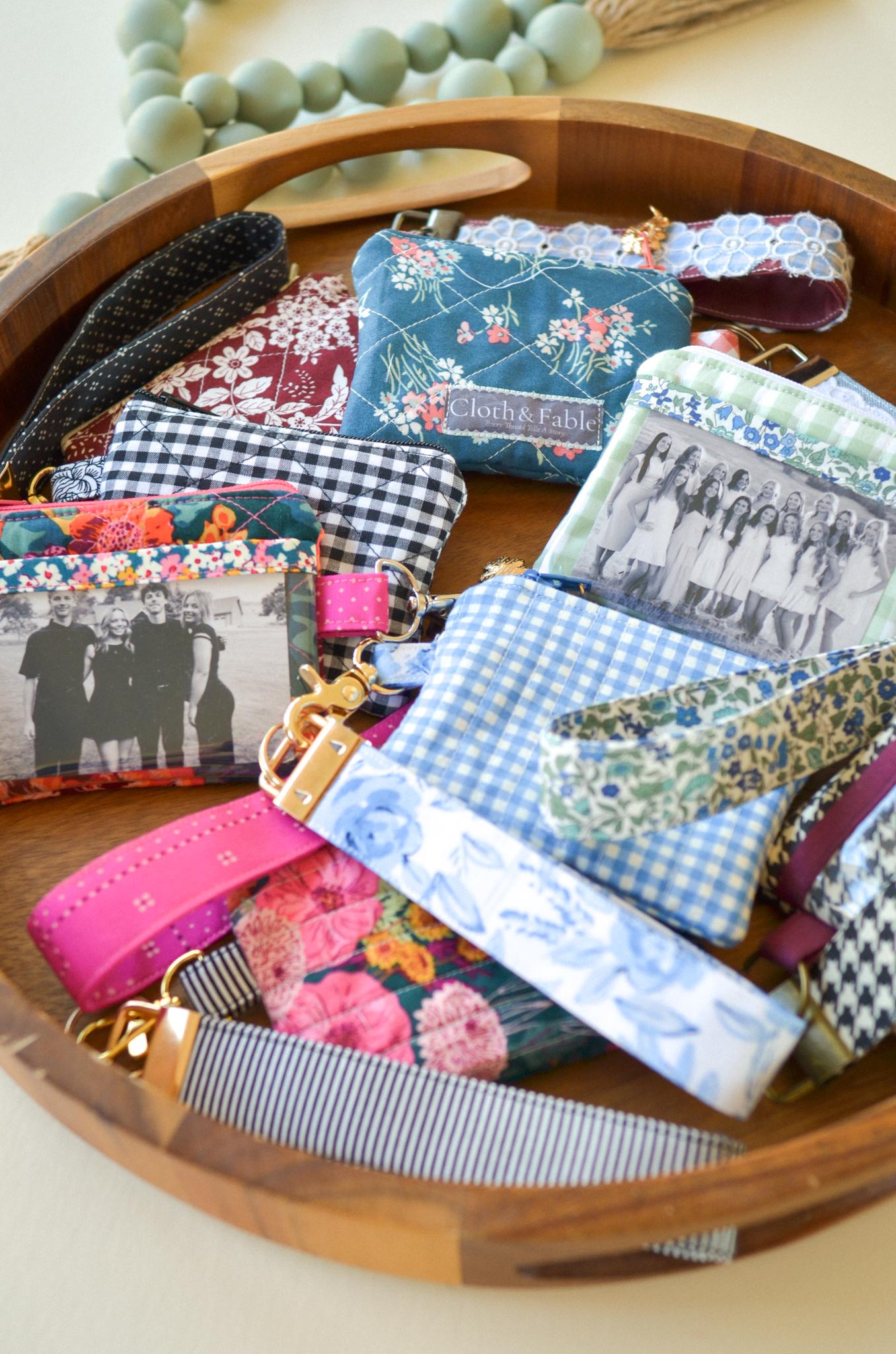 Lululemon keychain and pouch - Etsy 日本