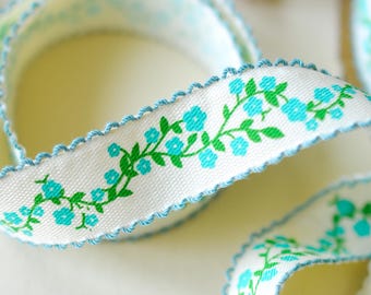 Bluebell Picnic Ribbon – 1 Inch Scallop Floral Cotton Trim by the Yard, Blue Flower Vine Ribbon, Cottagecore Sewing & Quilting Trim