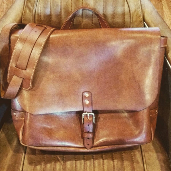 The GerTrent Leather Mailbag