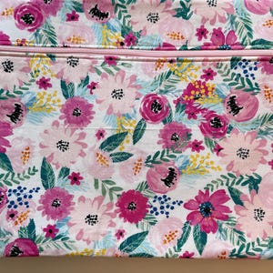 Handmade Floral Cross Stitch Project Bag and Notions Pouch, Needlework Organizer, Travel Craft Bag afbeelding 2