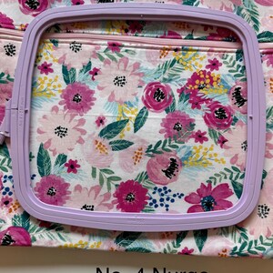 Handmade Floral Cross Stitch Project Bag and Notions Pouch, Needlework Organizer, Travel Craft Bag afbeelding 7
