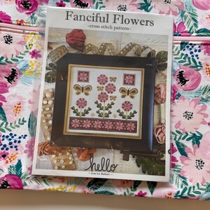 Handmade Floral Cross Stitch Project Bag and Notions Pouch, Needlework Organizer, Travel Craft Bag afbeelding 8