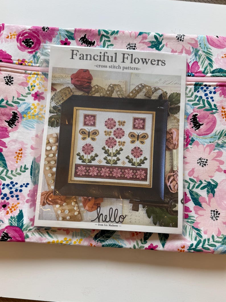 Handmade Floral Cross Stitch Project Bag and Notions Pouch, Needlework Organizer, Travel Craft Bag afbeelding 8