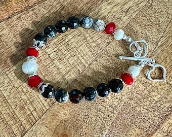 Onyx, Fresh water Pearl and carnelian  Bracelet