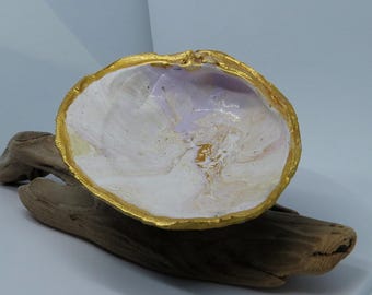 Elegante Vergoldete Muschel Schmuckschale | Handgefertigte Schmuckhalter mit Goldrand | Küsten Wohnkultur | Geschenk für Sie