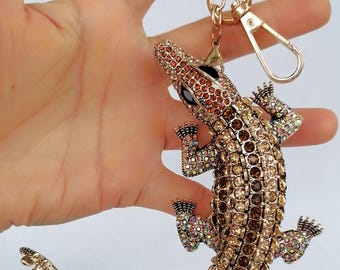 Art Style Unique Alligator Crocodile Keychain Pendant With Rhinestone Crystals CDK5009H