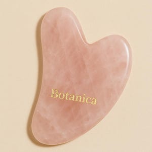 Rose Quartz Gua Sha – Facial Massage Tool for Glowing Skin – Natural Skincare Ritual