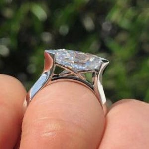 East West Marquise Moissanite Ring, 2.5 Ct Solitaire Marquise Ring, 925 Sterling Silver Marquise Engagement Ring, Unique Promise Ring Women