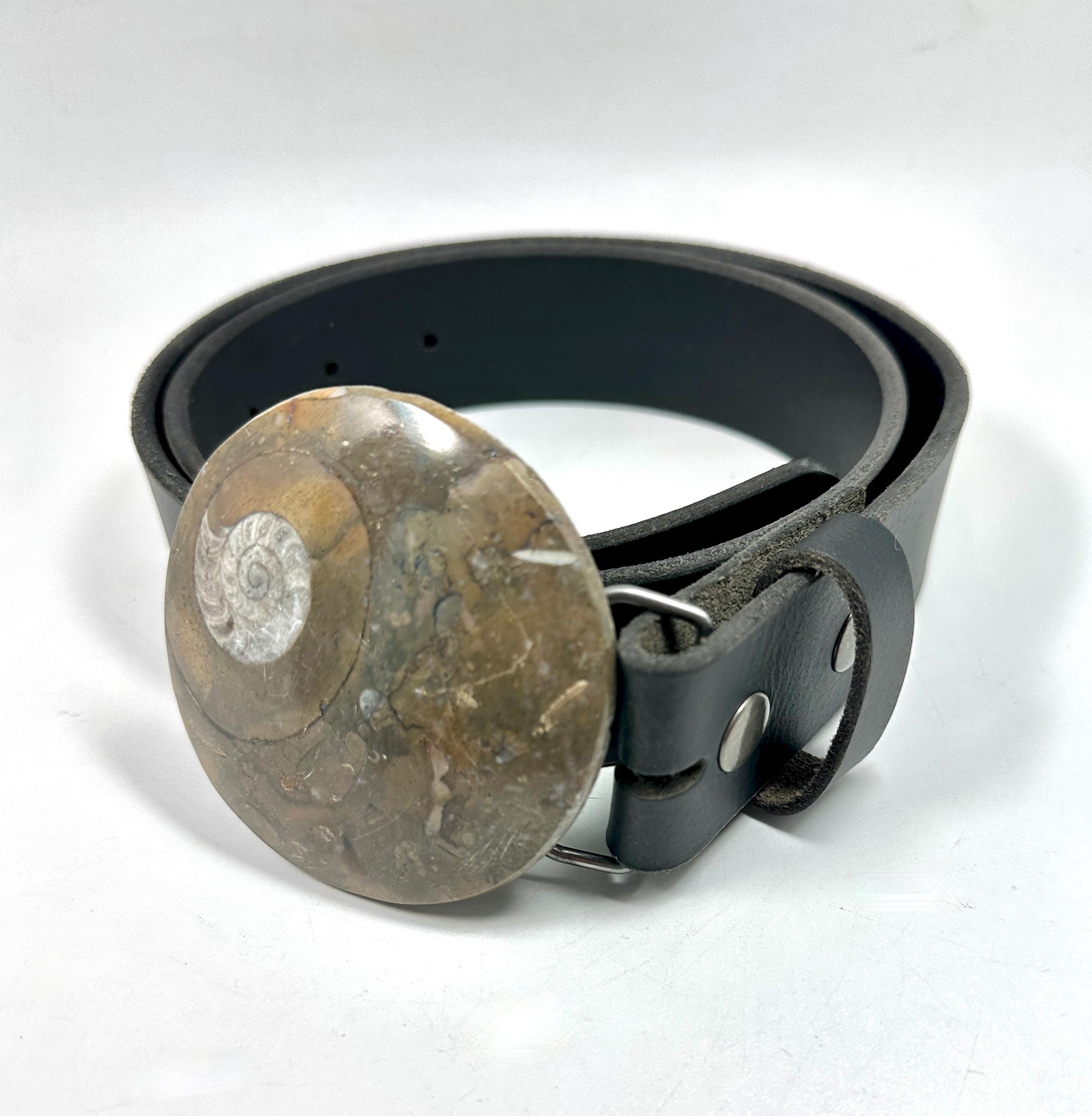 Moroccan Fossil Round Belt Buckle | Ammonite Nautilus Stone  display picture 2