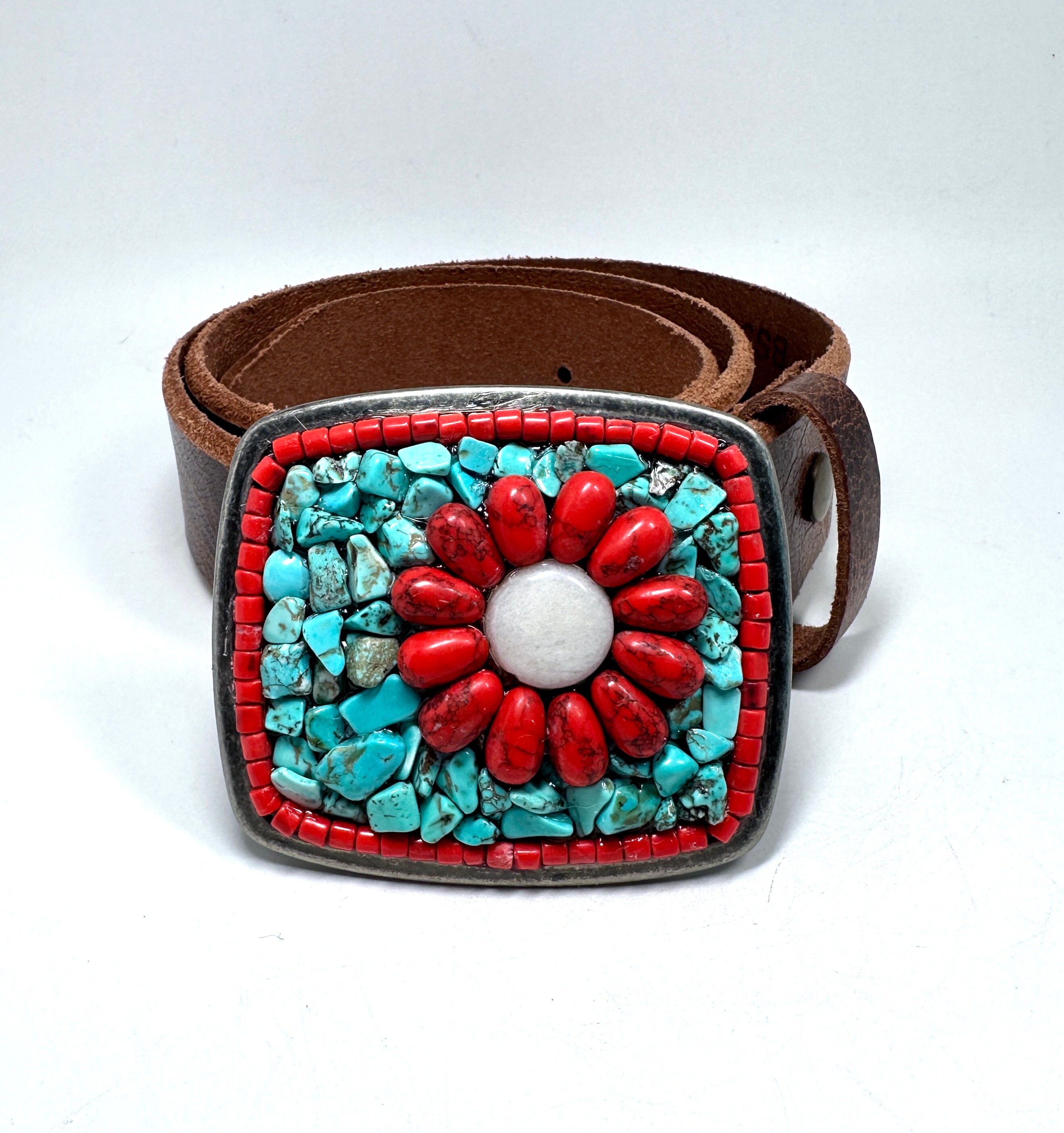 New red stone belt buckle WESTERN STYLE BELT BUCKLE WITH RED STONE | MADISON main image 2