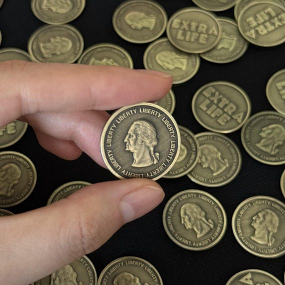 Ready Player One Extra Life Coin – Movie Prop Replica Token