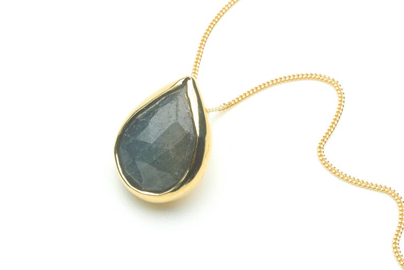 Faceted blue grey rough sapphire and 18 ct gold pendant necklace Christmas Gift Birthday Present Anniversary present Yoga Om image 1