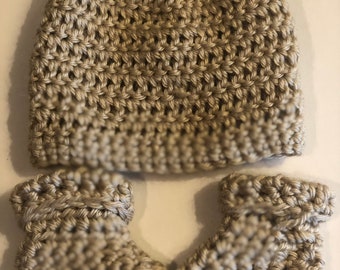 Beige Baby Hat and Booties Set Size Newborn-3M Perfect for a Baby Gift