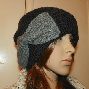 Black Slouchy Hat with a Gray Bow Hand Crochet Size Teen-Adult image 4