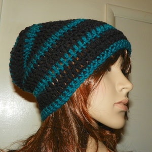Slouch oder Beanie Hut Schwarz mit jeder Farbe aus Tabelle unten Hand häkeln