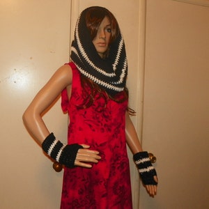 Cowl and Fingerless Gloves Pick from the Cowl or the Set Black and White image 1