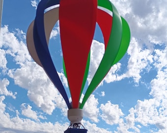 Balloon wind spinner