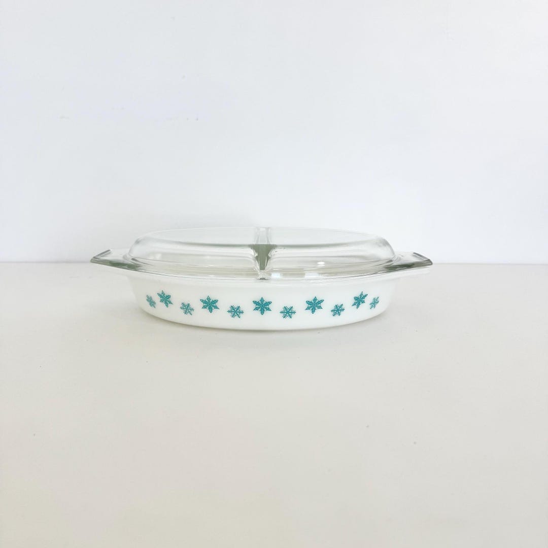 Pyrex Snowflake Pattern Casserole Vintage Pyrex Snowflake Divided Casserole With Lid – 1.5 Quart ...