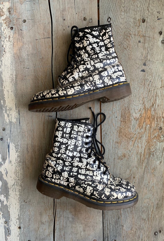 dr martens 90s running