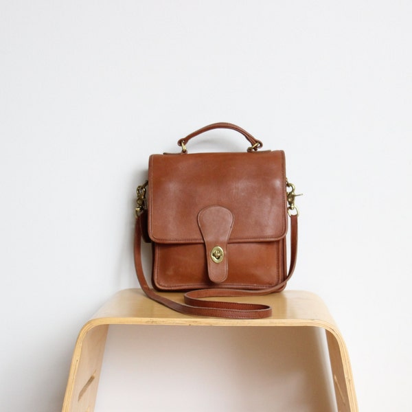 Vintage COACH Station Bag in British Tan  //  Coach Crossbody Messenger Bag