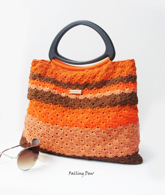 Is Black Purse Ok For Summer