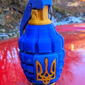 Réplica de granada de homenaje de SLAVA UCRANIA, contenedor de almacenamiento de 2 piezas coleccionable, impreso en 3D, diseño completamente original. No es un arma.