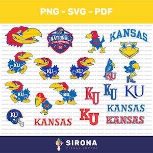 Op de afbeelding: Een digitale collectie sportafbeeldingen van de Kansas Jayhawks met de mascotte in verschillende houdingen, het KU-logo en het woord Kansas in rood en blauw. De set bevat een National Champions 22-embleem op een witte achtergrond.