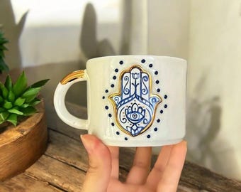 Tazza in ceramica fatta a mano – Design Fatima Hand, tazza da caffè con dettagli in oro 24 carati