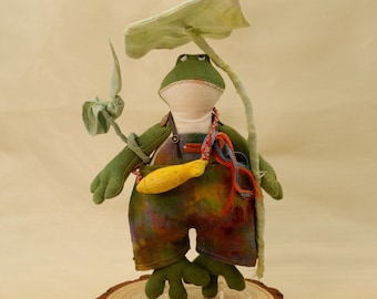 Handmade Frog Doll with Fishing Hat, Cloth Frogs Plush Toy,  Cottagecore Nursery Decor, Unique Gift for Kids