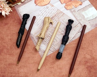 Signature Pen: Arcane Plastics Collectible, Anime Themed Novelty Toy