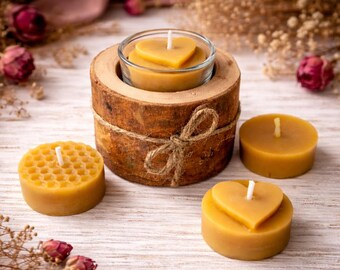 Beeswax candle gift set with wooden tealight holders – natural & ready-packaged for Valentine's Day
