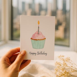 Geburtstagskarte A6 – „Happy Birthday“ – Cupcake Aquarell Illustration – Süße Glückwunschkarte für Geburtstage