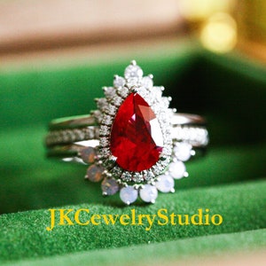 Ruby Engagement Ring Set White Gold Crown 2.5ct Pear Cut Ruby Ring Set Unique Wedding Ring Art Deco Ring For Women Promise Ring Bridal Set Bridal Set 3pcs