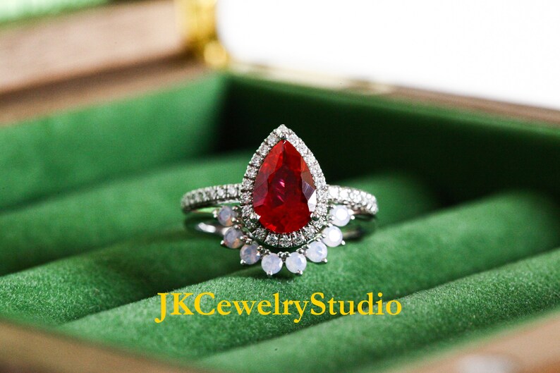 Ruby Engagement Ring Set White Gold Crown 2.5ct Pear Cut Ruby Ring Set Unique Wedding Ring Art Deco Ring For Women Promise Ring Bridal Set Bridal Set 2pcs