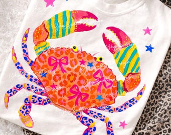 Preppy zomerkrab png, trending strepen png, kust nautisch shirtontwerp, girly zomer png, boetiek png, grappig strand png