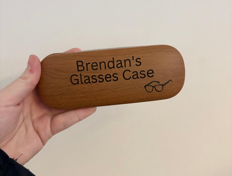Personalisierte Brillenhülle mit Lasergravur, individuelles Geschenk für Sie und Ihn | Brillenetui mit individueller Gravur Bild 8