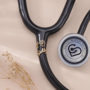 Personalized Stethoscope Birthflower Name Tag, Stethoscope Charms with ID Tag Accessories, Gift for RN, RCA, Nurse, Doctor Medical Assistant