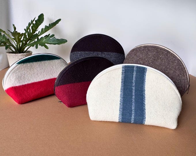 Pendleton Wool Clamshell Pouch