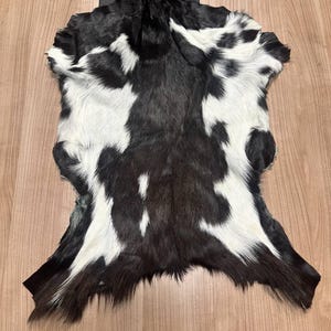 Genuine Animal Hide, Real Sheepskin, Soft Sheepskin, Odorless Sheepskin, Genuine Merino Sheepskin Rug , Natural Wool Pelt