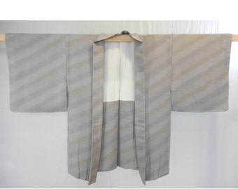 Soft grays woven pattern - a vintage silk haori (kimono jacket)