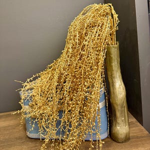 フェイクゴールドメタリックベリーステム - ホリデーフラワーアレンジメント