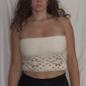 crochet tube top with flower pattern
