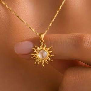 Rotating Sun Necklace, Mother of Pearl Sun Pendant, Spinning Celestial Necklace, Gold Sun Charm, Dainty Gold Jewellery, Gift for Her