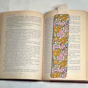 Quilted Fabric Bookmark ~ Traditional Bookmark, Colorful Bookmarks, Gifts for Readers, Handmade Bookmarks, Trendy Bookmarks, Book Lover Gift