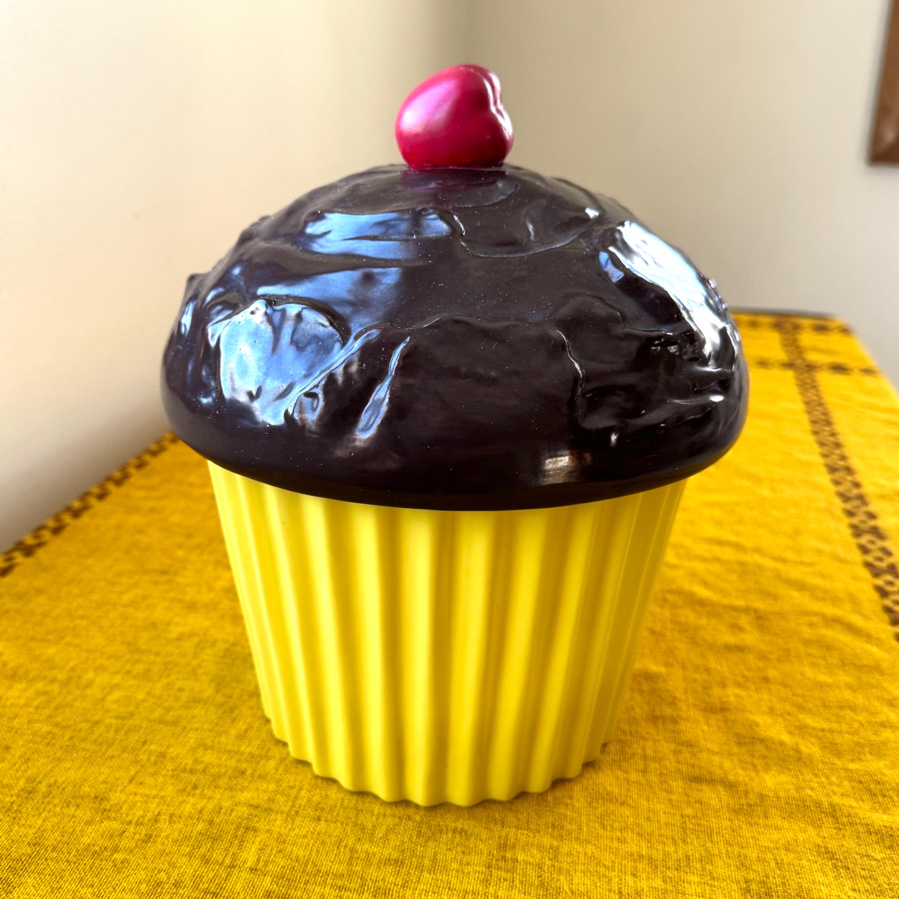【Cupcake Cookie Jar】 クッキージャー陶器製 Retro Cupcake Cookie Jar 1977 ES Molds - Etsy