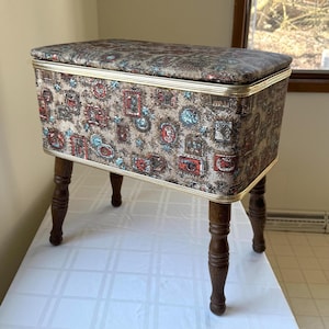 Vintage Burlington Early American Sewing Bench/Box