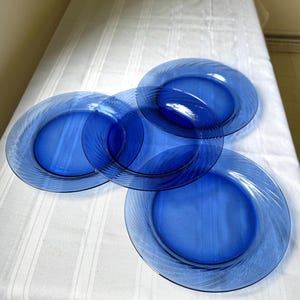 Set of 4 Pyrex Festiva Cobalt Blue Swirl Rim Dinner Plates - 10 5/8”