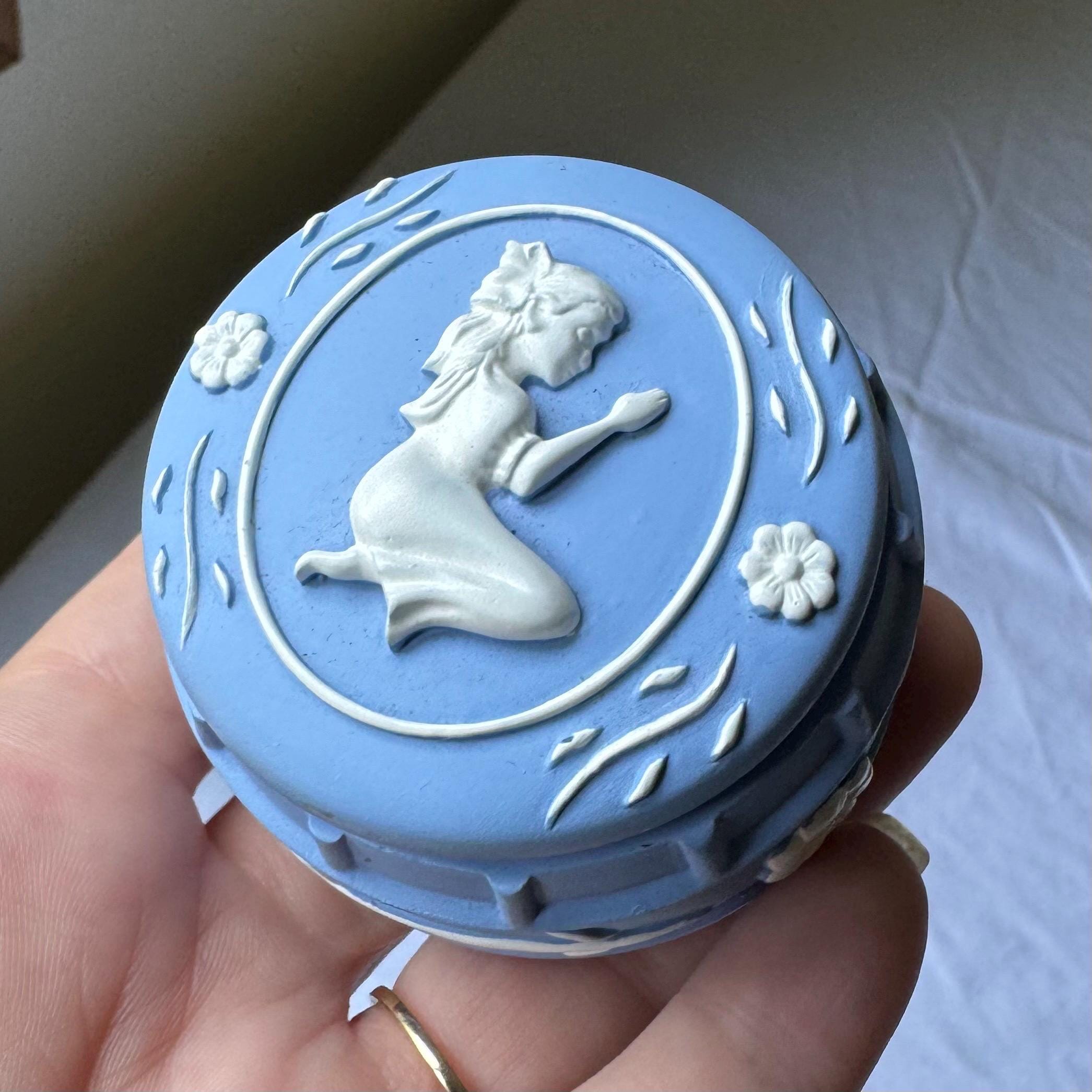 Vintage Avon Wedgewood Trinket Dish - Etsy